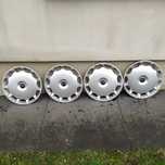 Volvo kołpaki 16"oryginalne b.dobry stan
