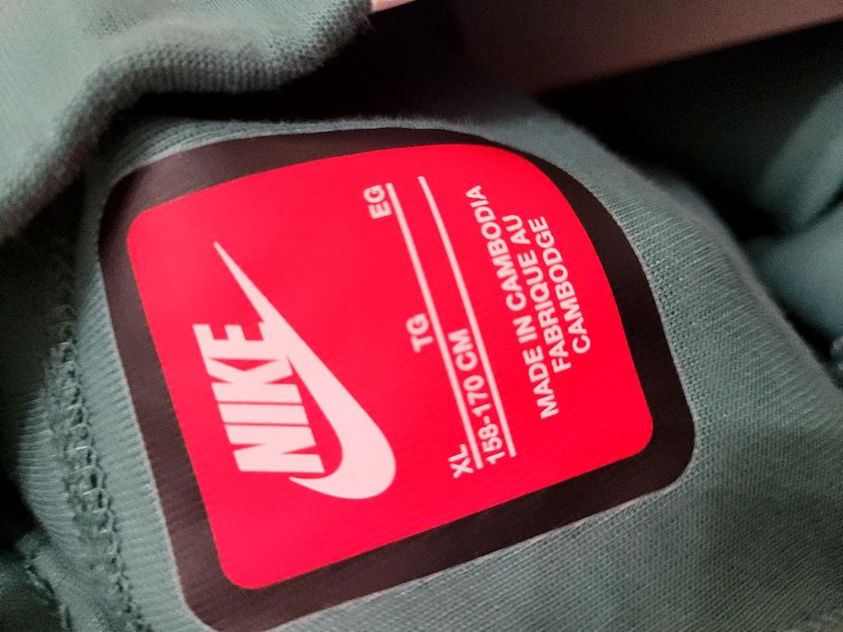 Штани дітячі NIKE Sportswear Tech Fleece нові original