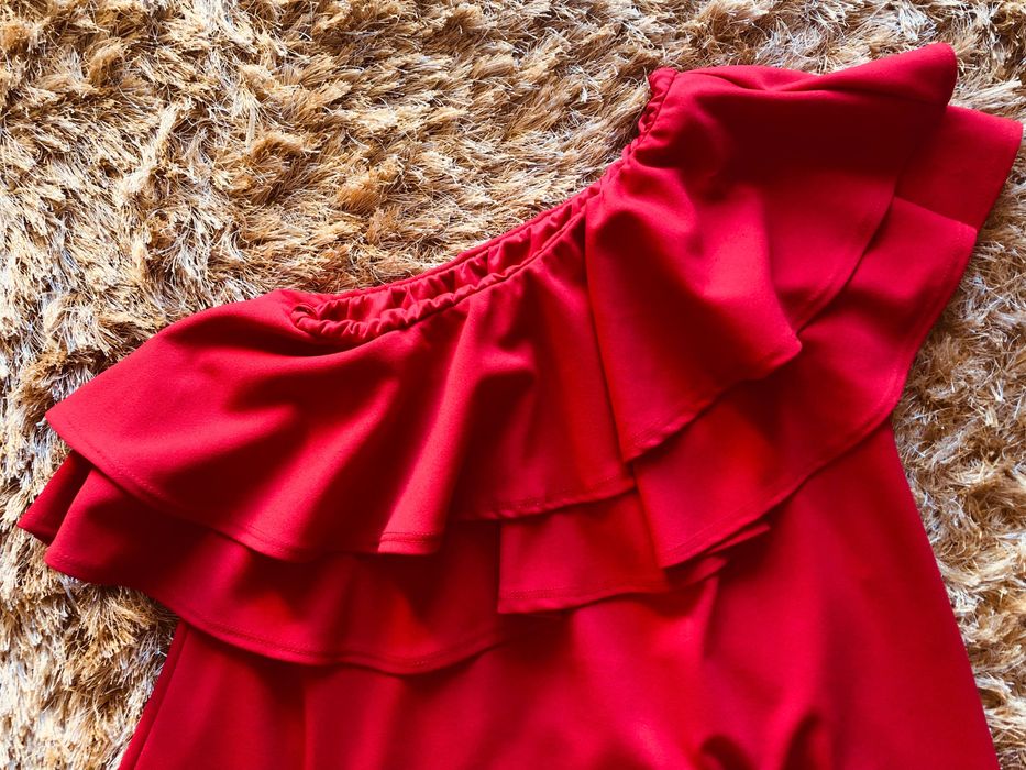 Vestido vermelho uma alça