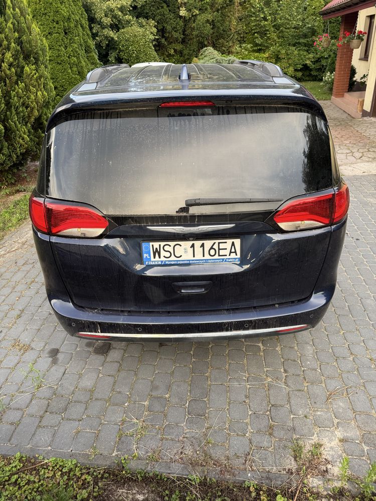 Sprzedam chrysler pacyfica 2017r zarejstrowana w pl