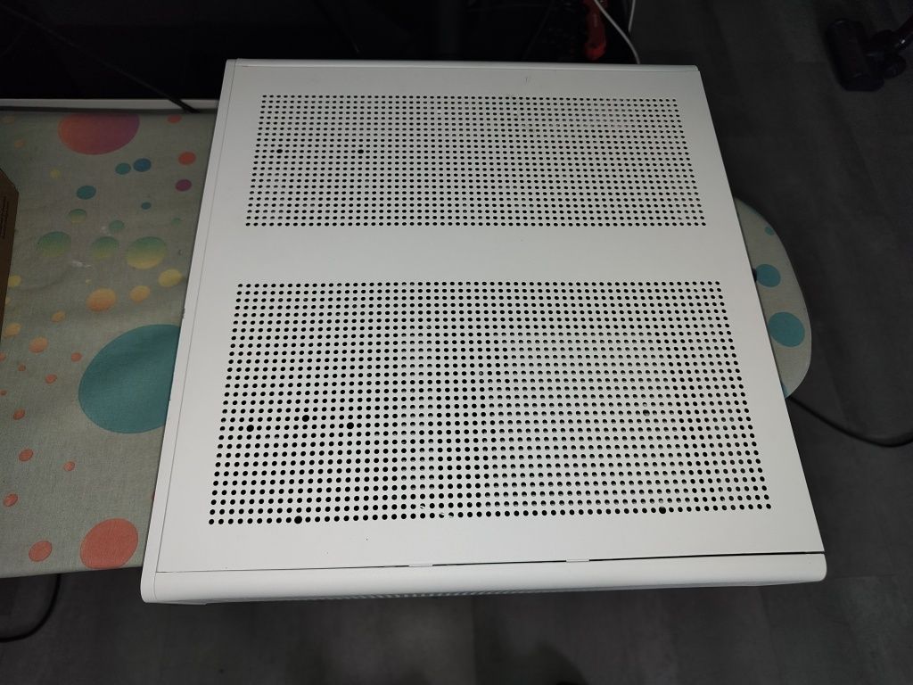 Obudowa Fd Ridge ITX biała, 3 sloty GPU, gwarancja pl
