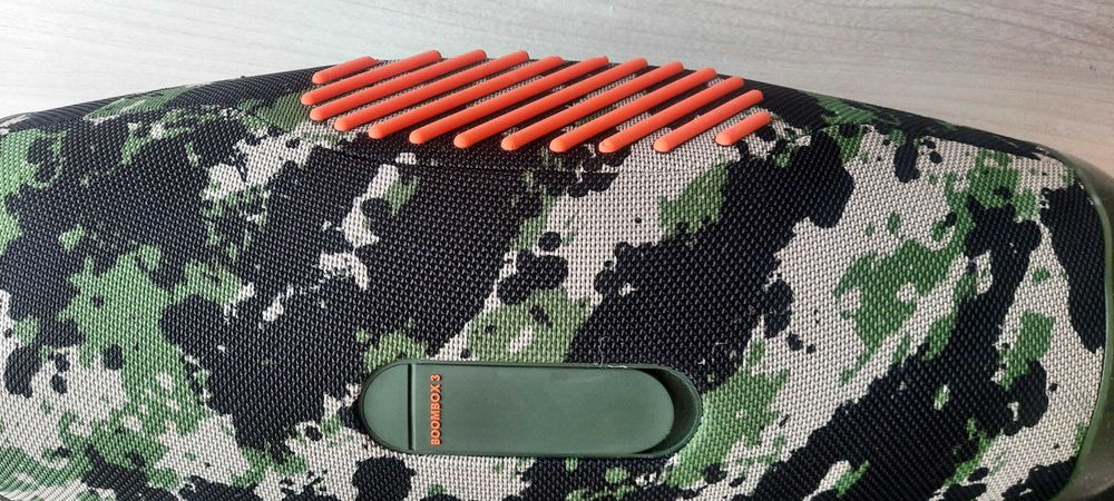 JBL BOOMBOX 3. 100% sprawny,  rysy na rączce. Aku trzyma jak nowy