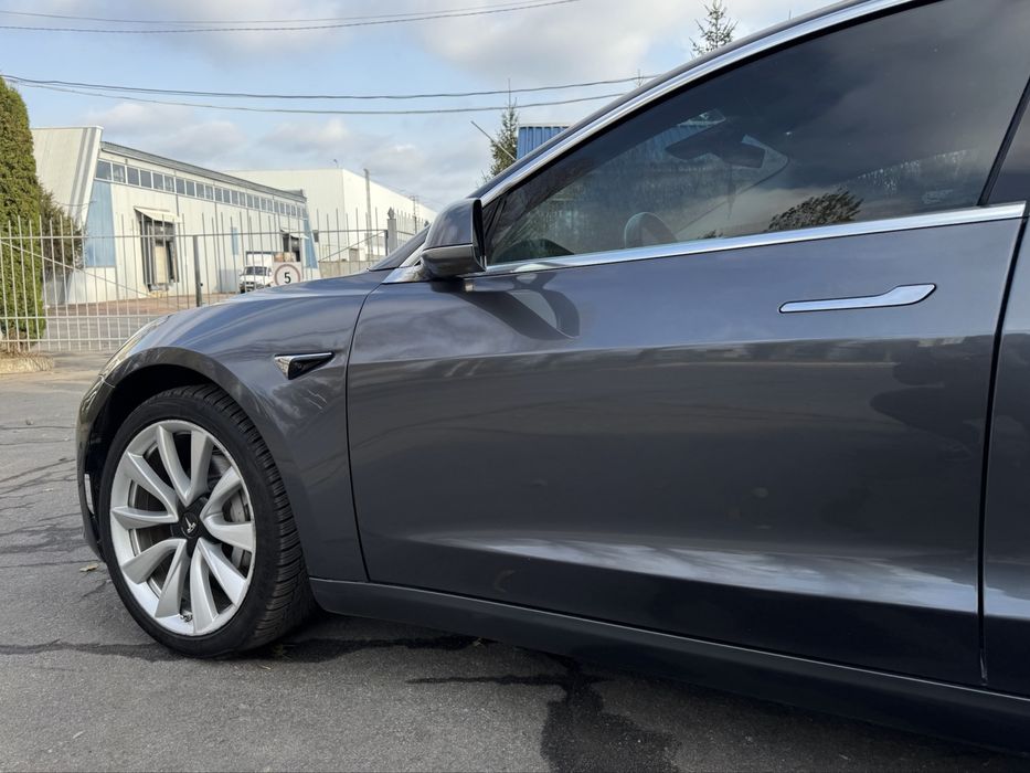 Tesla 3 Long Range | 440 км 75кВт | в ідеальному стані