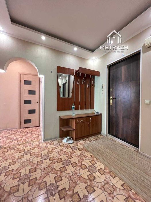 Продается 2- х комнатная квартира 6/9, Алексеевка Ахсарова 3 (88663)