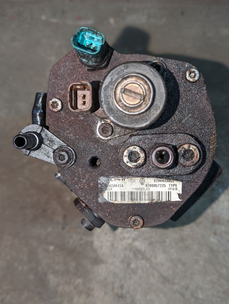 ТНВД renault  1.5 DCI delphi 167009788R 8200423059