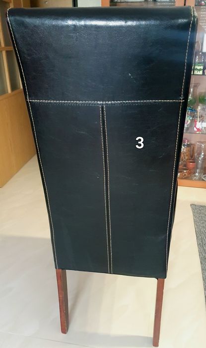 3 cadeiras de Sala em pele