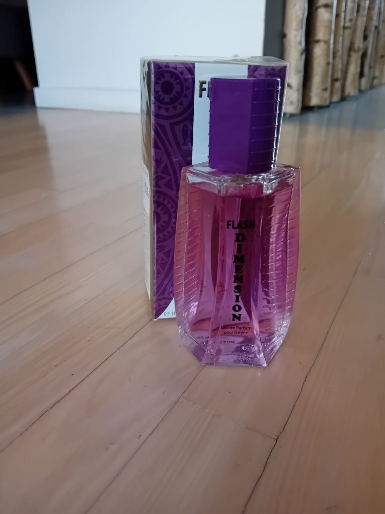 Perfumy damskie nowe 100ml
