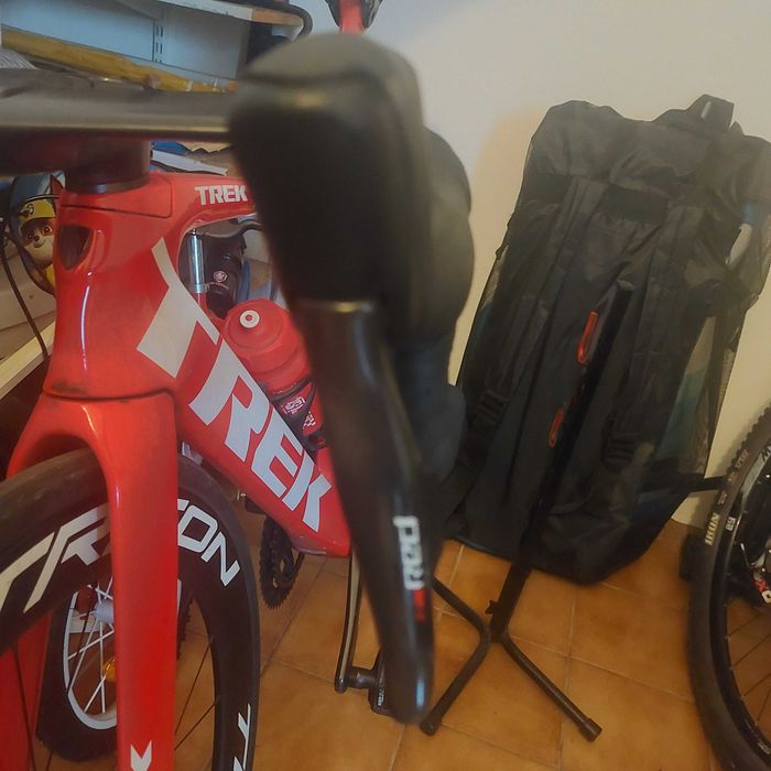 Bicicleta Estrada Trek Madone SL9