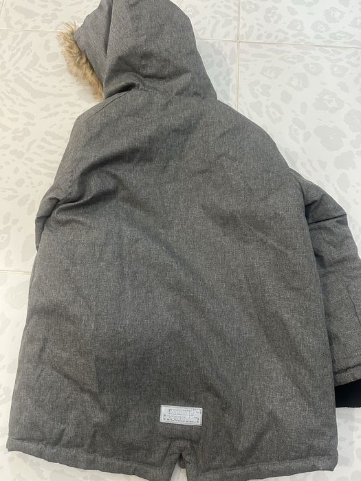 Дитяча куртка в гарному стані