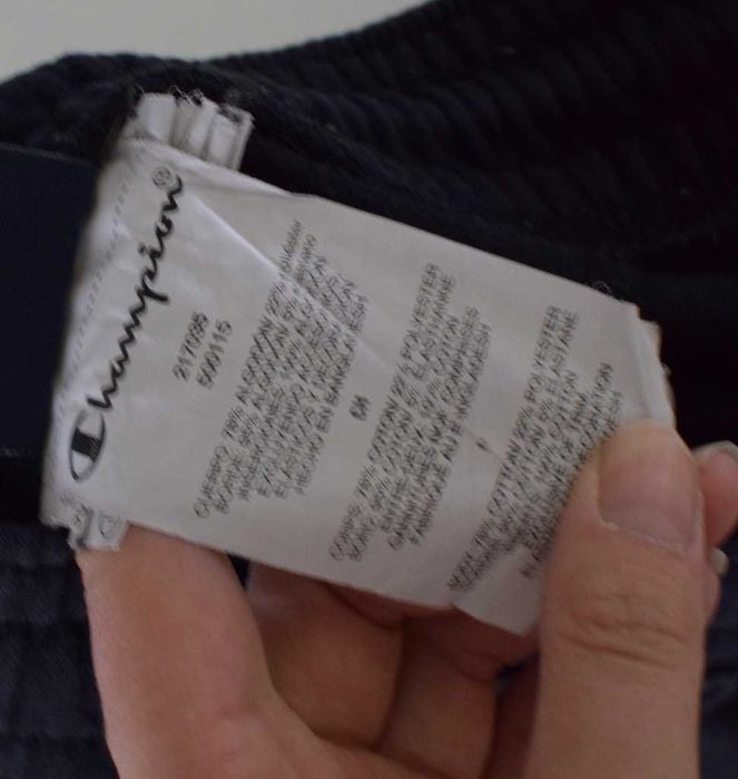 Champion czarne spodnie dresowe męskie s small