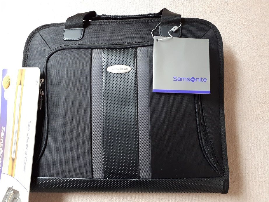 NOWA Torba na laptopa SAMSONITE 15,4 DWA Pendrive 8GB GRATIS