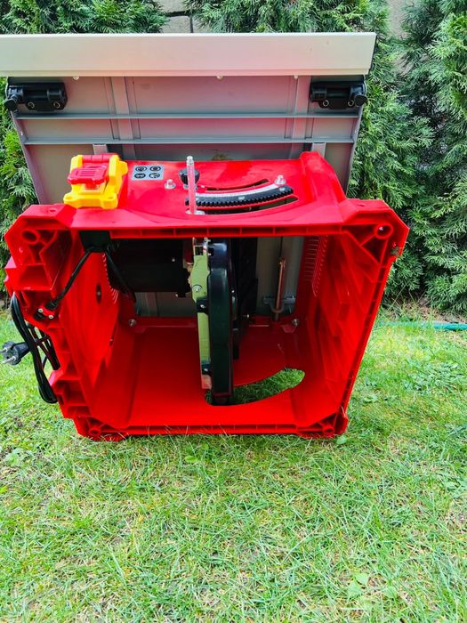 Циркулярна пила EINHELL TC-TS 2225 U