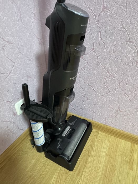 Rowenta Dual Tank Wet & Dry — моющий вертикальный пылесос