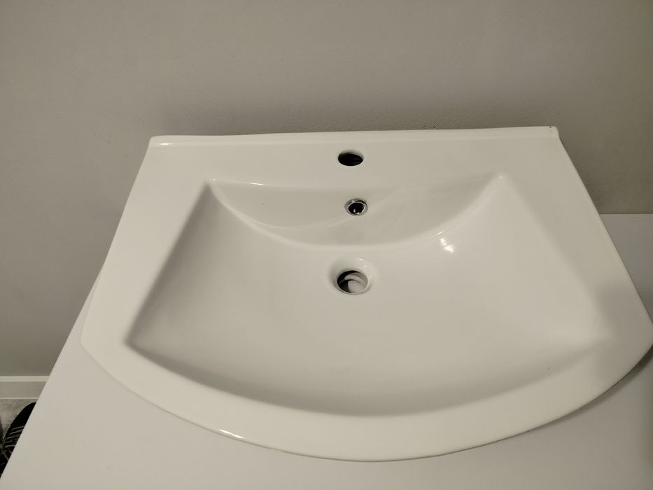 Umywalka półokrągła nowa