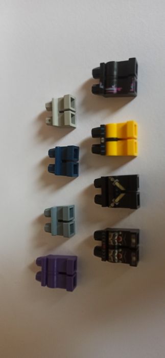 LEGO nogi figurek