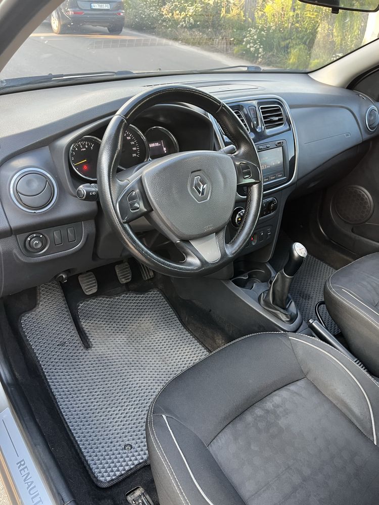 Renault Logan 2014