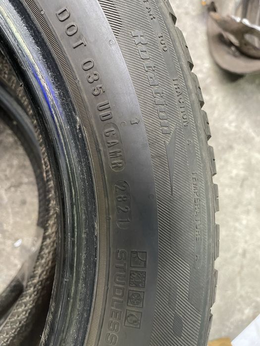 Шины 215/55 R16 Nexen б/у пара 7мм зима U7