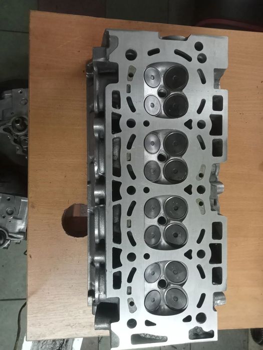 głowica citroen peugeot 1.8 16v 963455510 po regeneracji