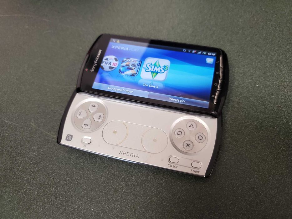 Tel/konsolka Sony ericsson xperia play r800i