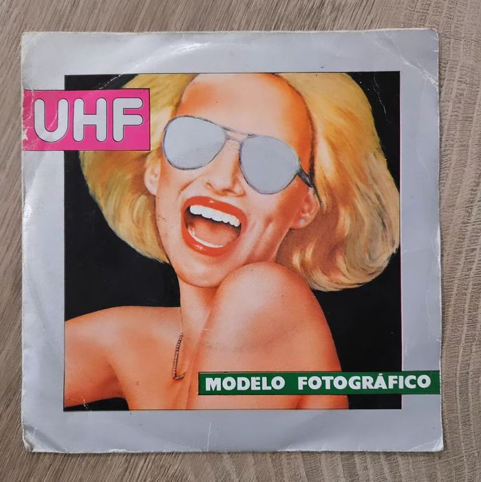 Single Vinil 7'', Modelo Fotográfico dos UHF