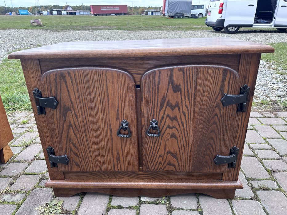 Комод. Приліжкові тумбочки