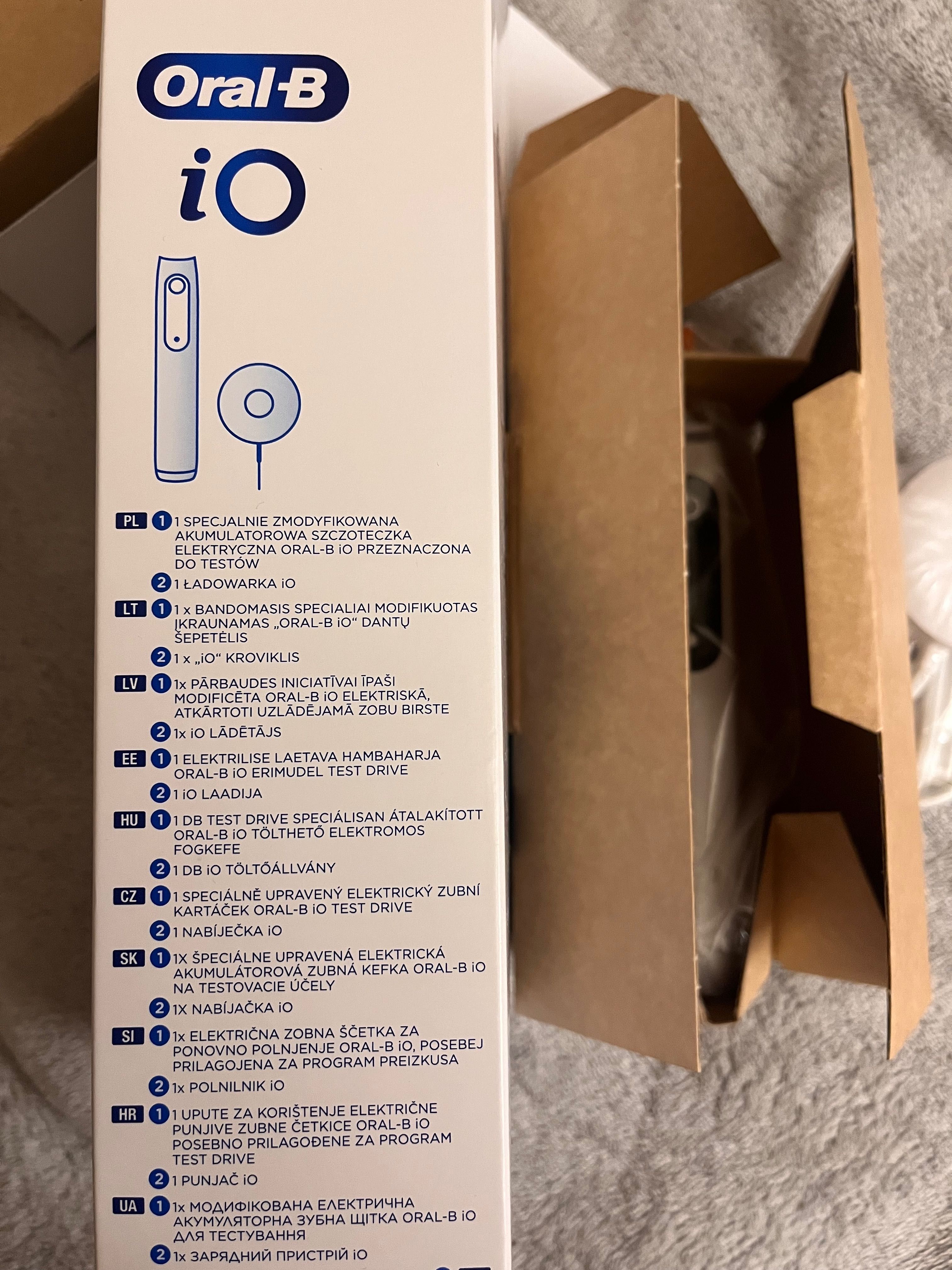Електрична зубна щітка Oral-B iO
