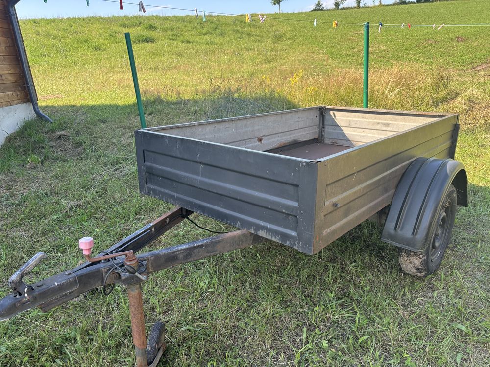 Przyczepka 750kg w idealnym stanie nowe opony