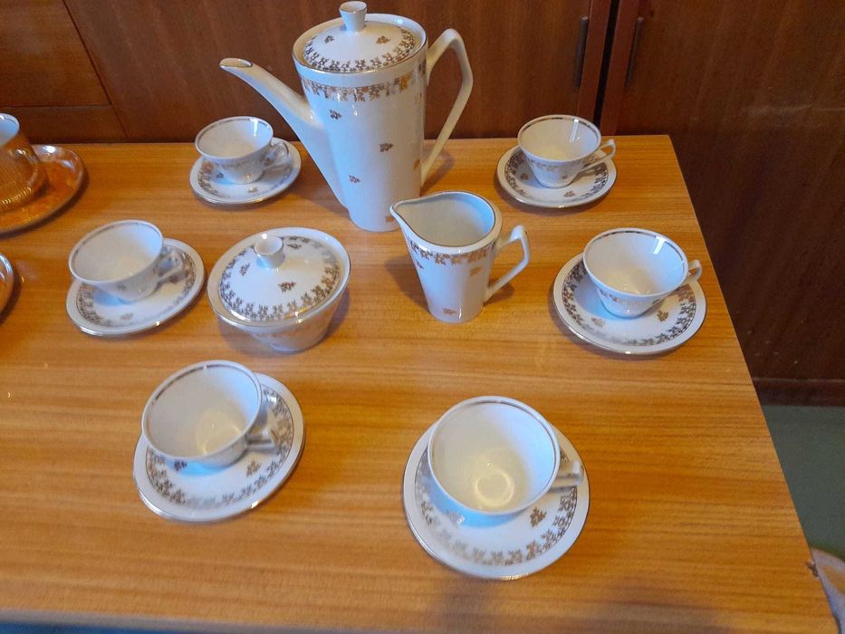 Porcelana,, szklo z czasow PRL