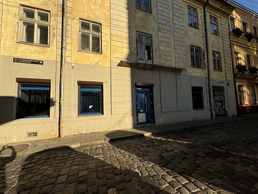 Оренда магазину центр р-н просп.Шевченка  ,вул.Князя Романа