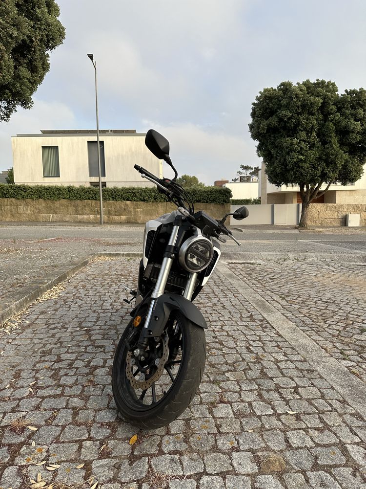Mota Honda CB125R