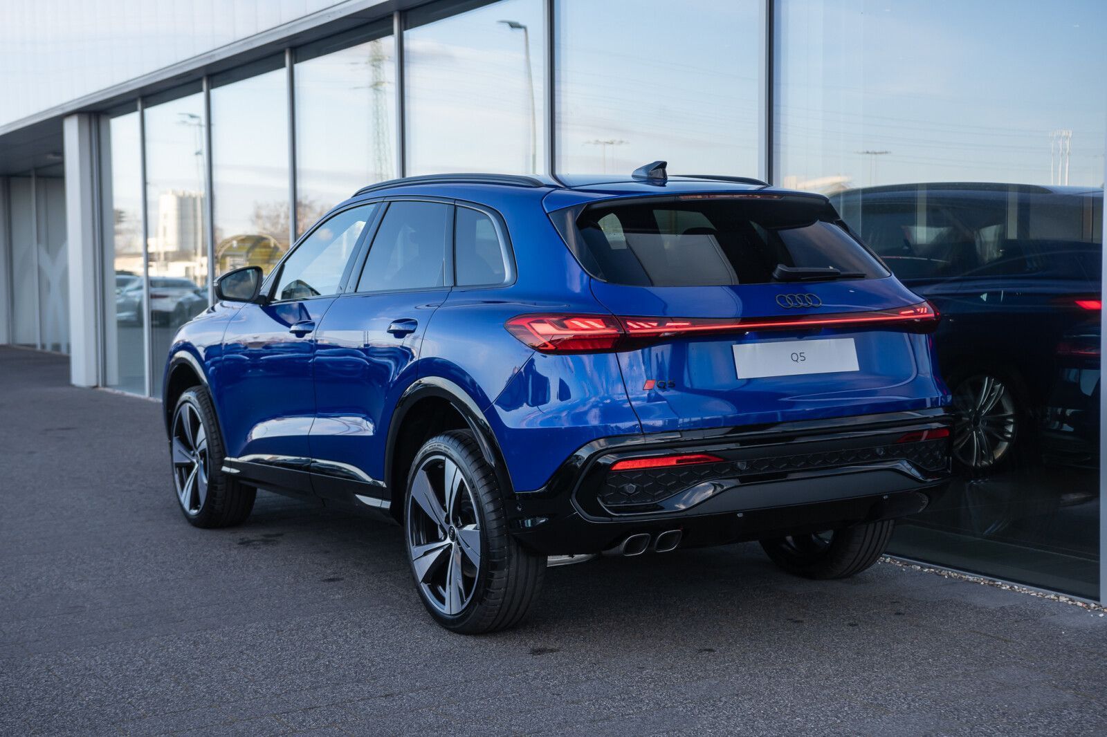 Audi Q5 Od ręki / Pneumatyka / Matrix LED / Akt. tempomat / Martwe pole