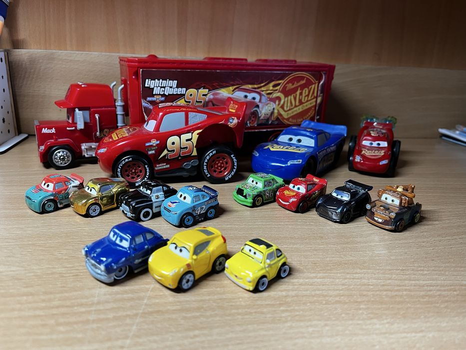 Машинки Тачки 3, Блискавка Маквін