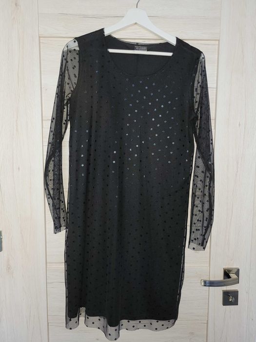 Czarna elegancka sukienka