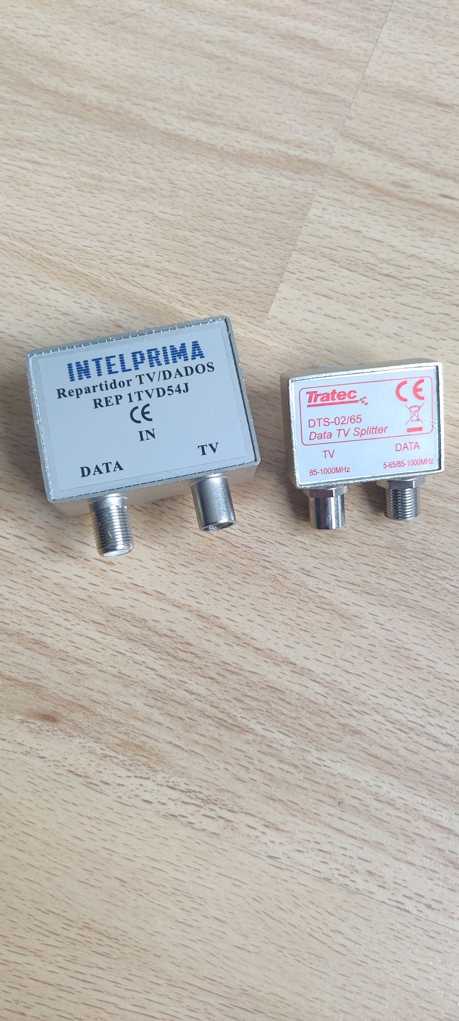 Cabos vários, RCA, VGA, HDMI, DVI, rede, fibra, adaptadores etc.