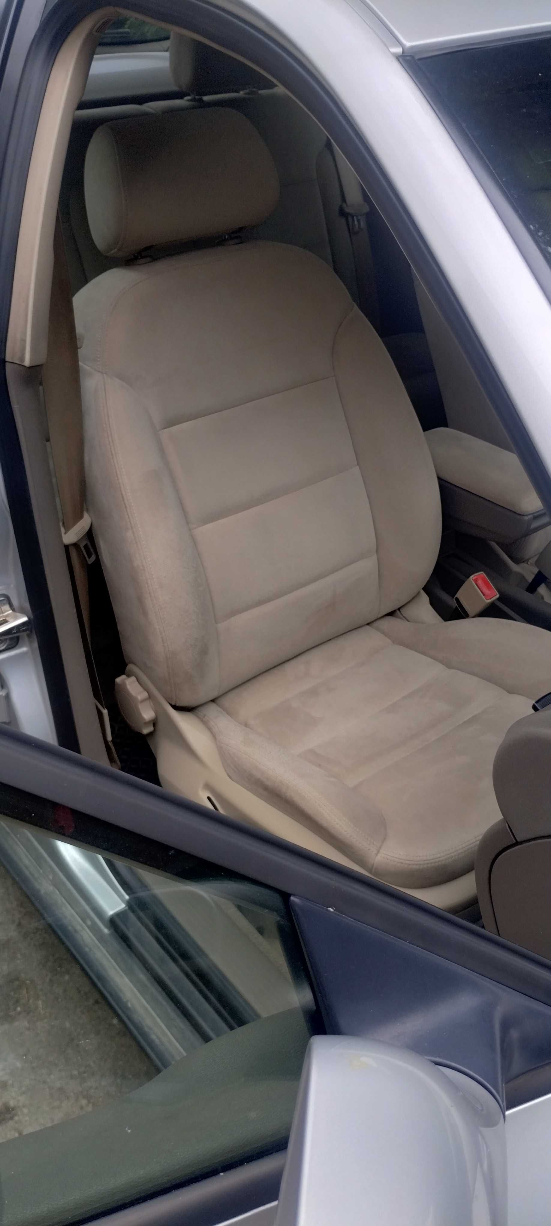A3 8l 1.8t AUM 5D Drewno Alcantara
