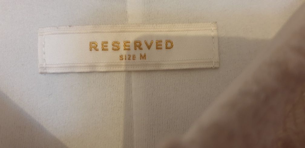 Sukienka Reserved. J