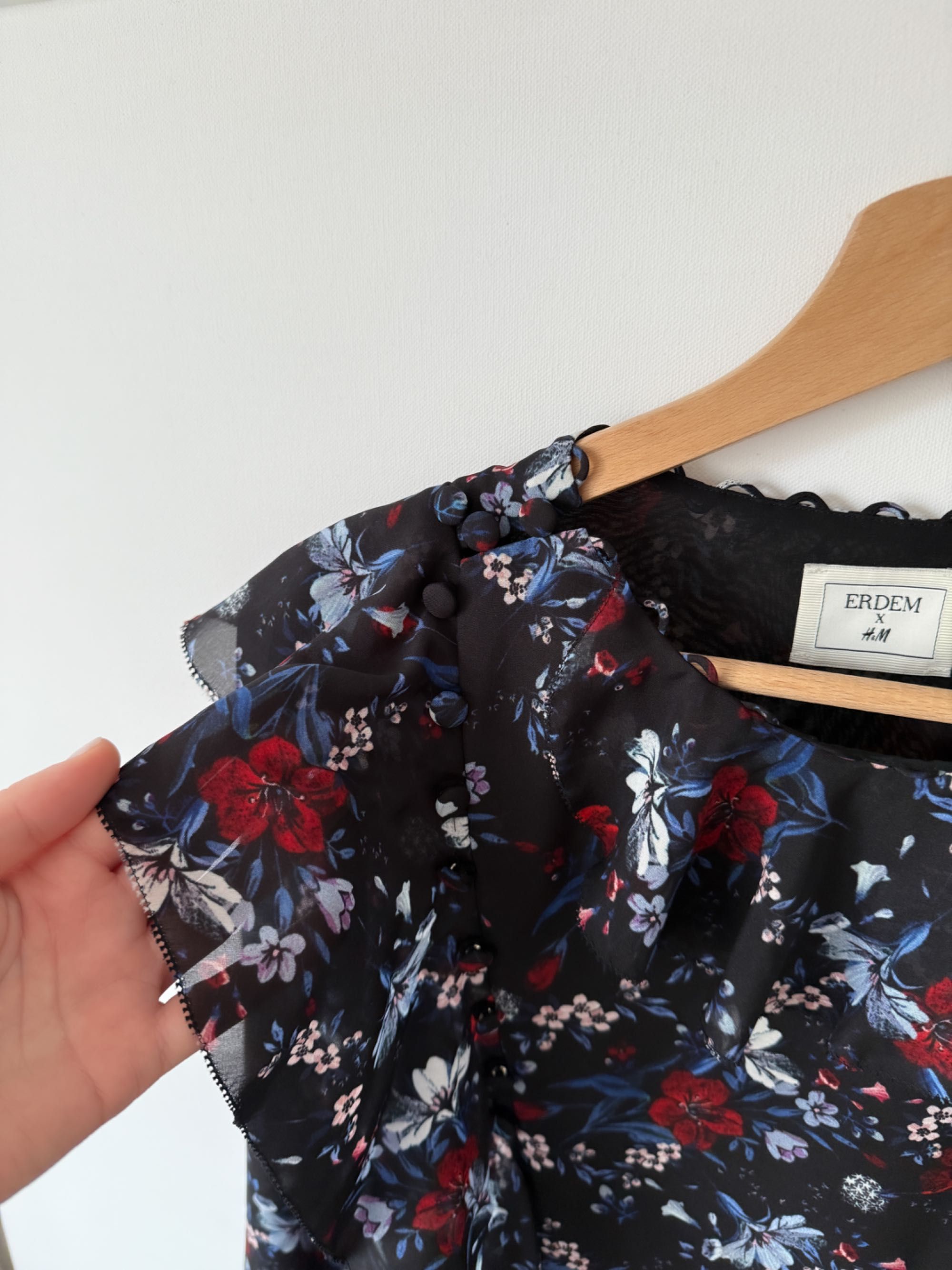 Erdem x H&M jedwabna bluzka w kwiatki falbanki coquette old money M