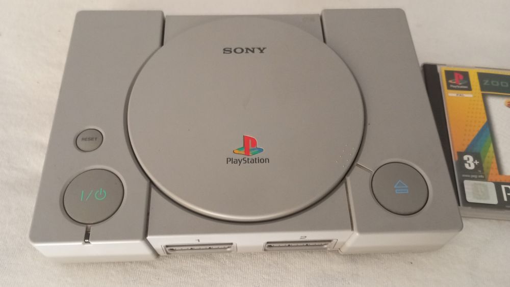 Playstation 1  com comando+10 jogos
