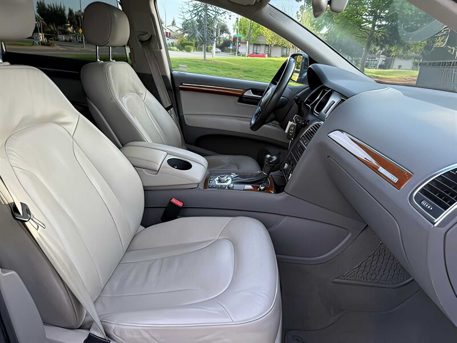 2015 Audi Q7  quattro
