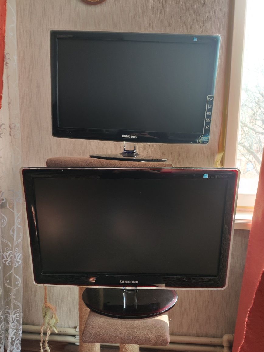 Монитор Samsung p2270