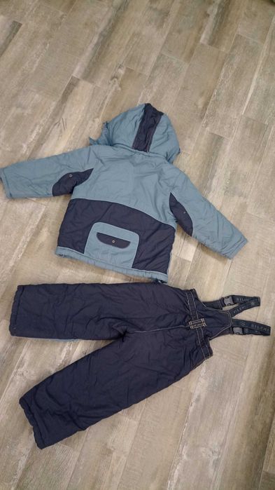 Зимовий, фірмовий комбінезон "Bilemi ", куртка + штани, зріст 110 см.