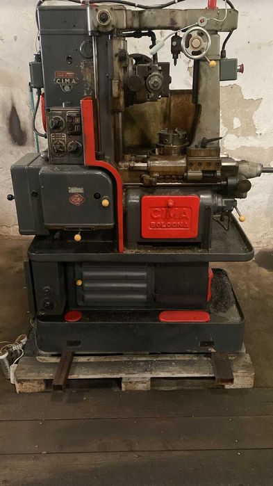 Geradora de engrenagens em ótimo estado