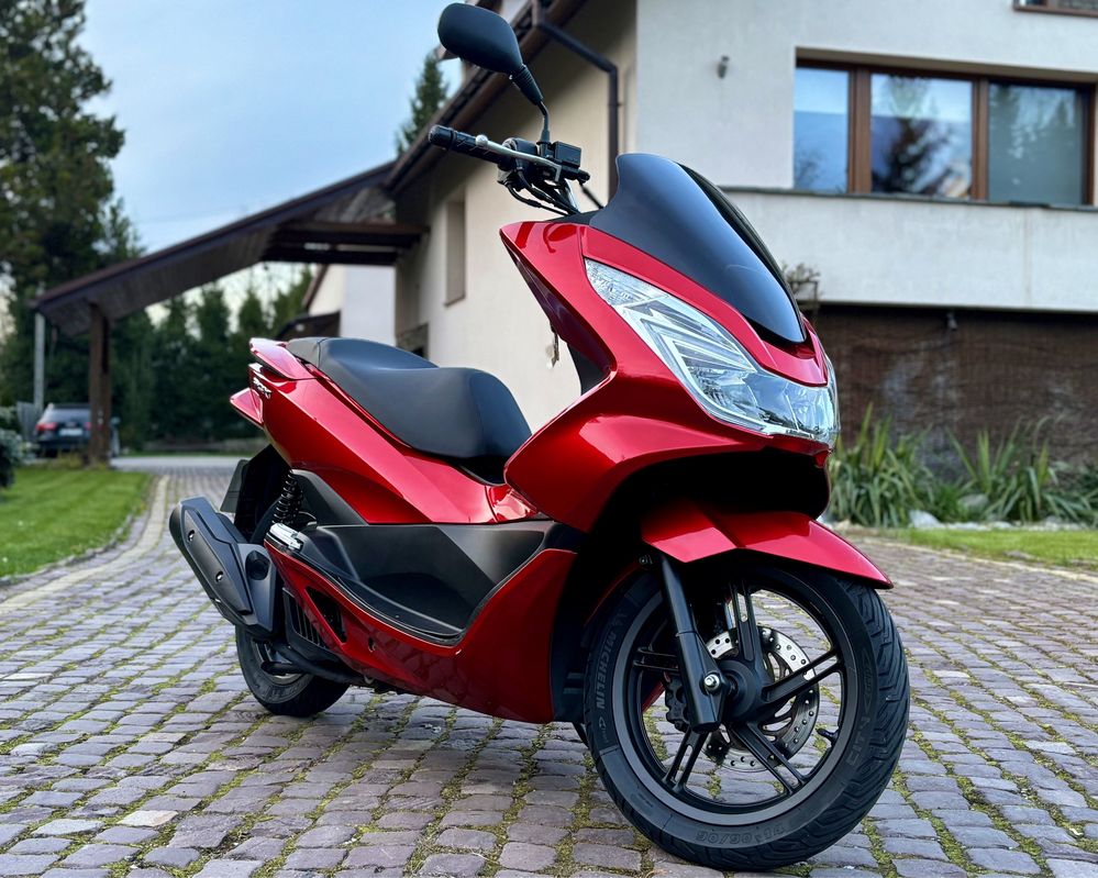 HONDA PCX 125, Kat. A1/B, skuter 125cm3! (Nie xmax, forza, burgman)