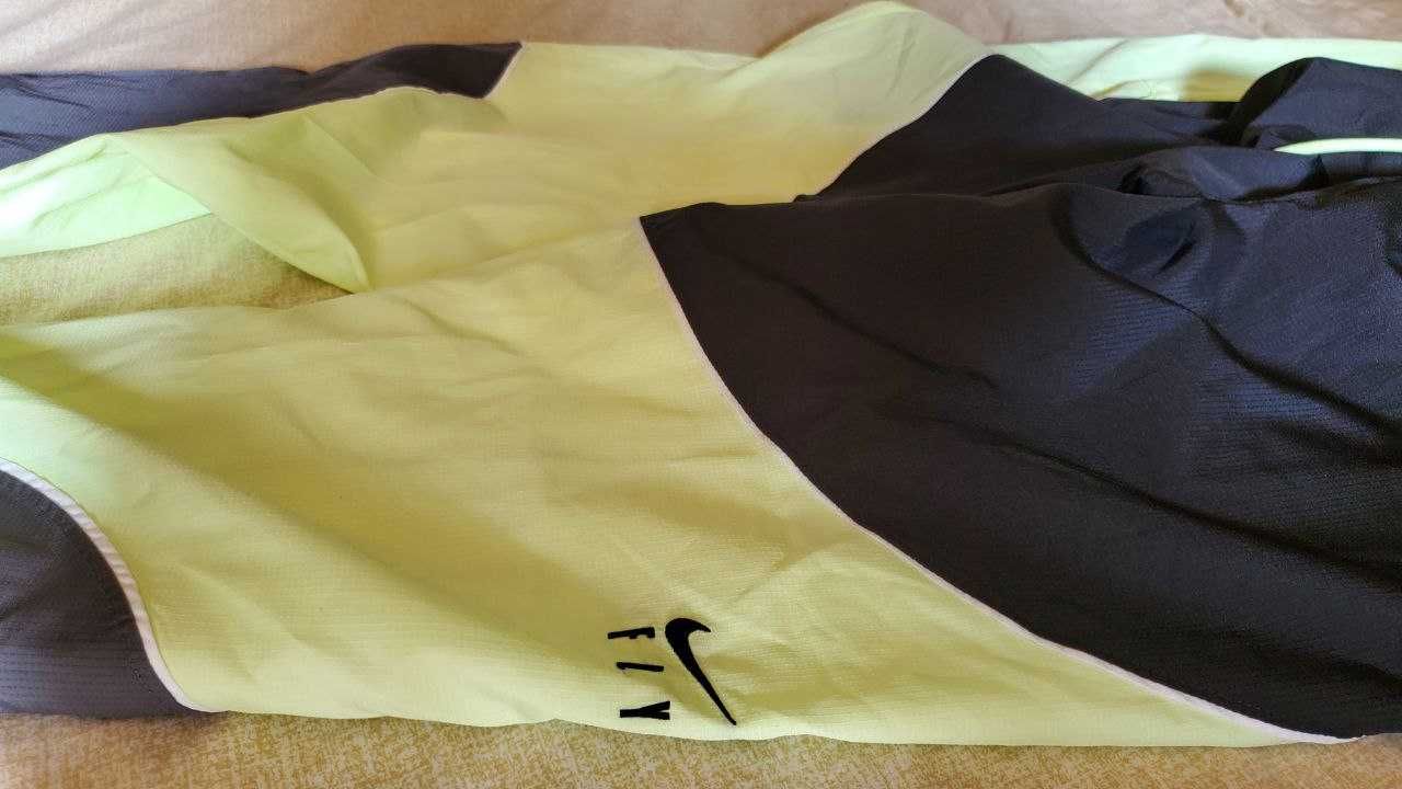 Штаны спортивные Nike Swoosh Fly Pants