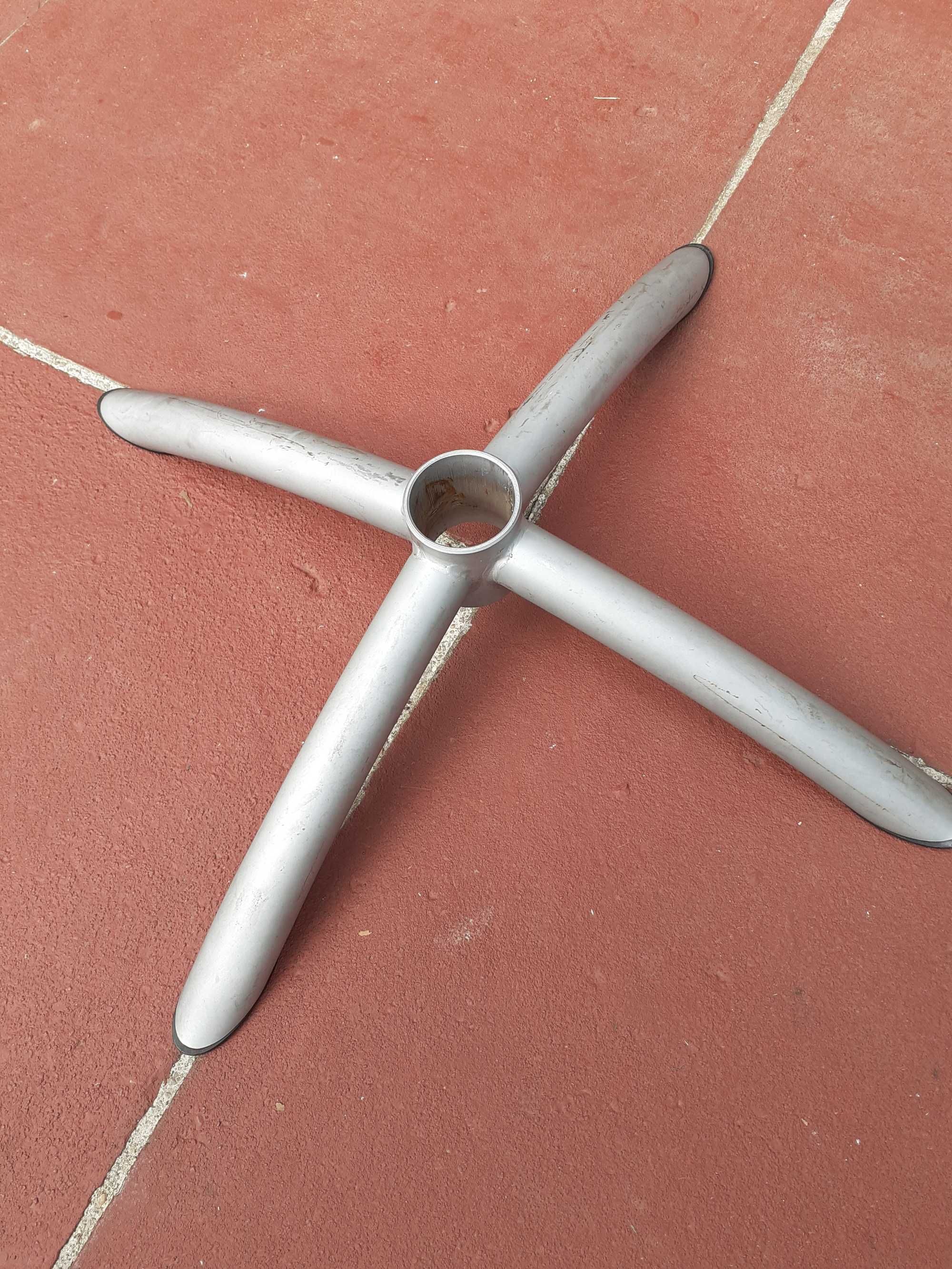 Stojak uchwyt pod parasol ogrodowy metalowy- 4 wzory