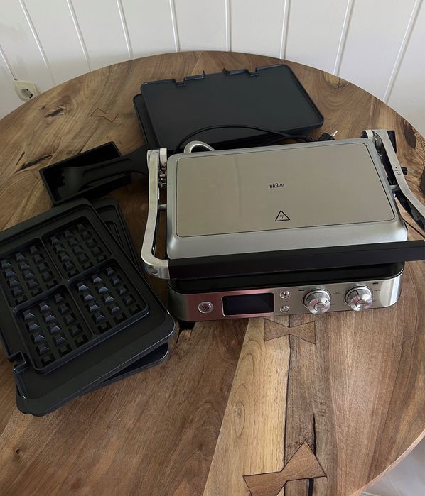 Гриль-барбекю електричний BRAUN