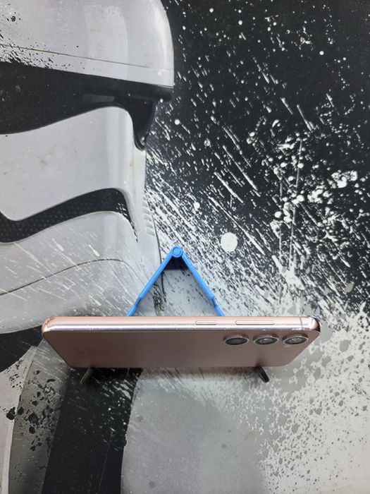 Samsung S23 Pink 256 gb Європа