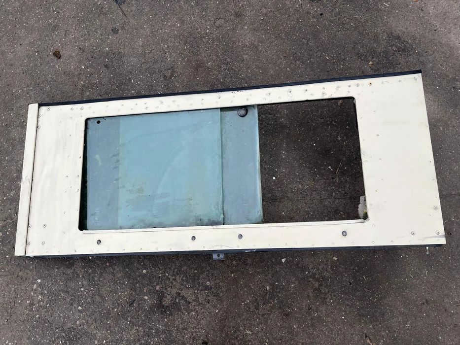 Nadstawka z szybą lewa Land Rover Defender Seria