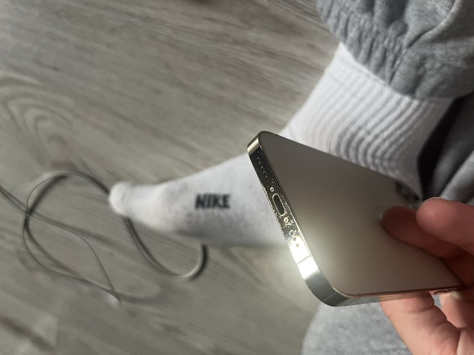 Iphone 12 pro biały