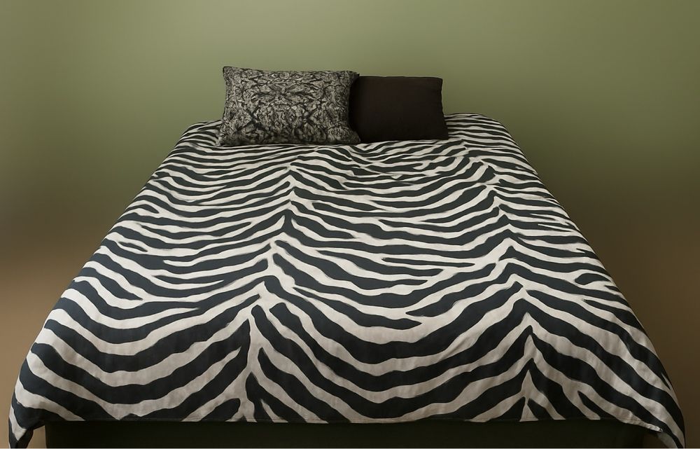 Двоспальне,розкладне ліжко Нова карамель Елегант Мікрофібр,Гарний стан